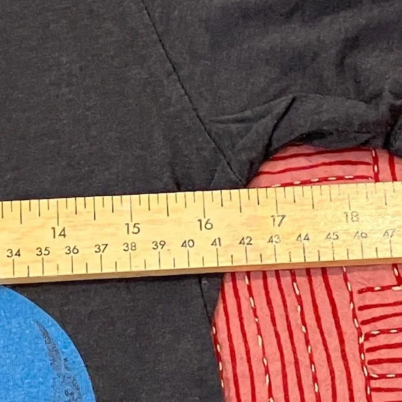 Arbor women’s small peacock graphic blue on gray Short Sleeve T-shirt - Picture 5 of 9